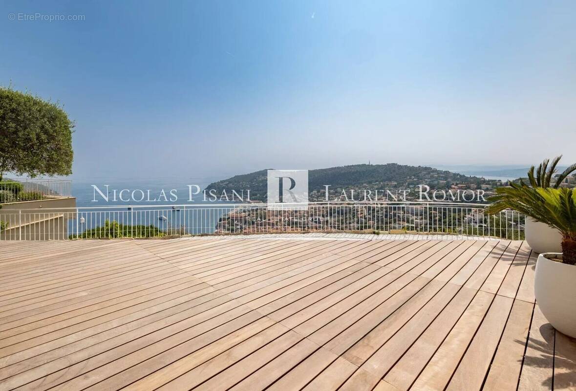 Appartement à VILLEFRANCHE-SUR-MER