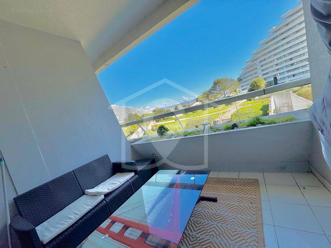 Appartement à VILLENEUVE-LOUBET