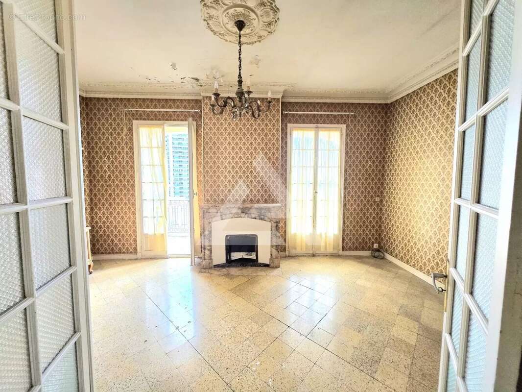 Appartement à BEAUSOLEIL