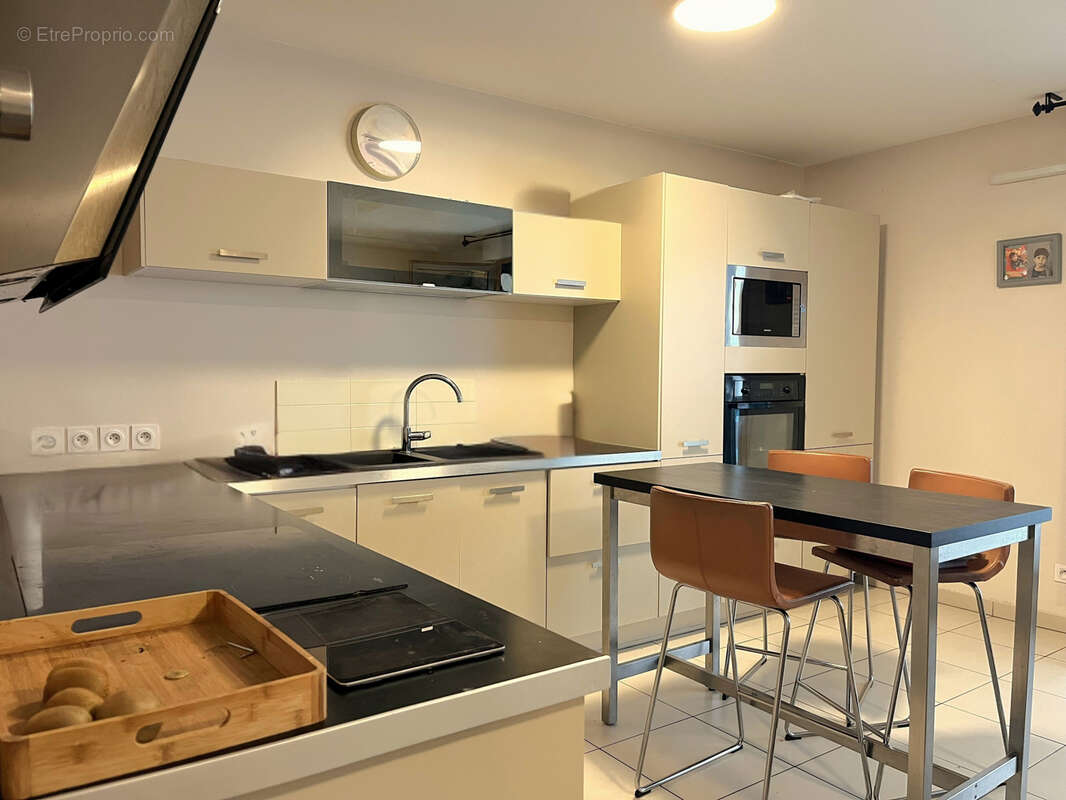 Appartement à LYON-8E