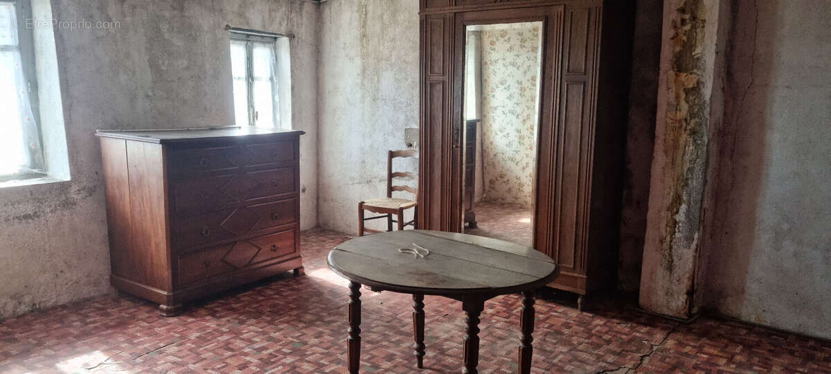 Maison à VERTAIZON