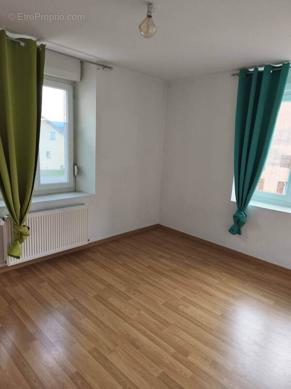 Appartement à REMONCOURT