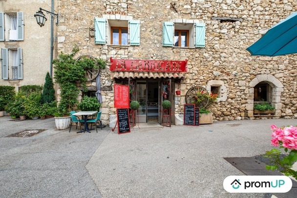 Commerce à GREOLIERES
