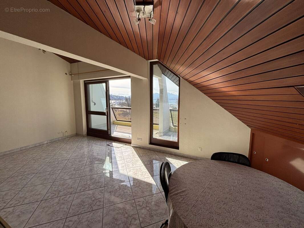 Appartement à AIX-LES-BAINS