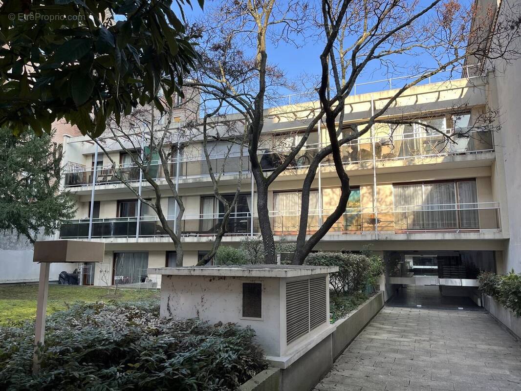 Appartement à PARIS-15E