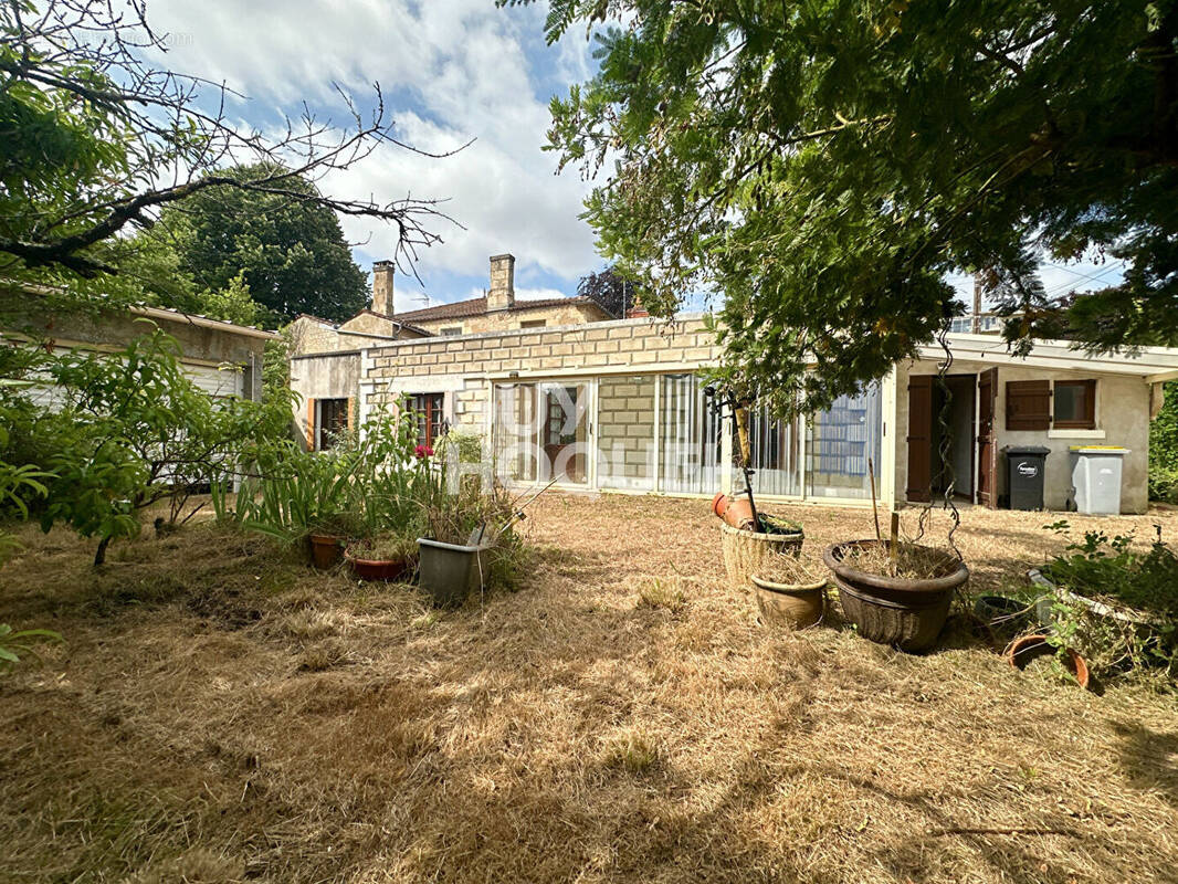 Maison à FONTENAY-LE-COMTE
