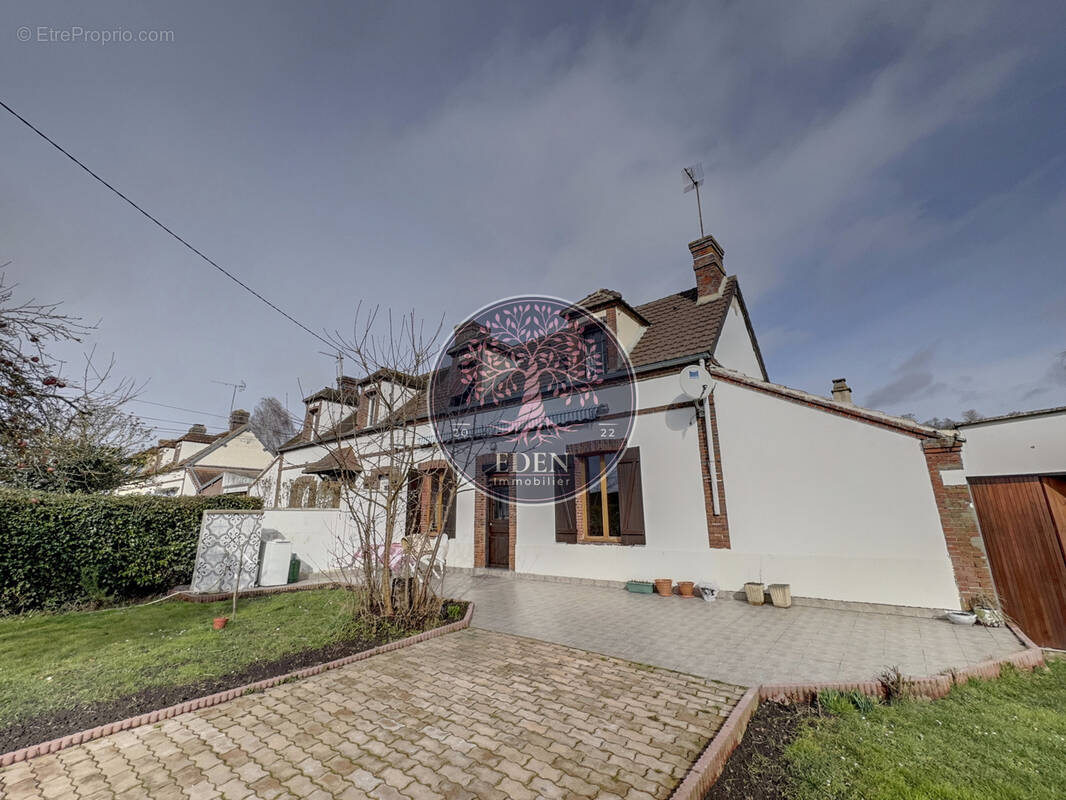 Maison à LA MADELEINE-DE-NONANCOURT