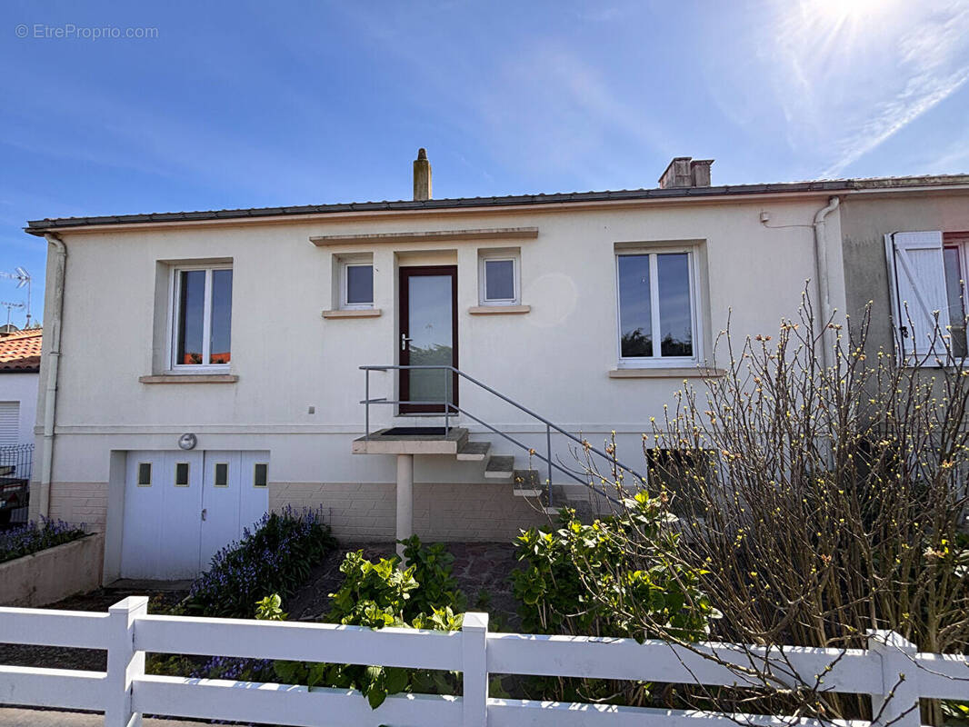Maison à MACHE