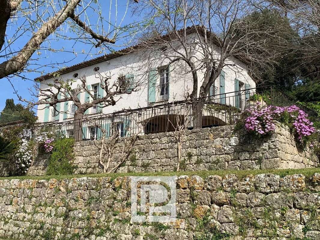 Maison à MOUGINS