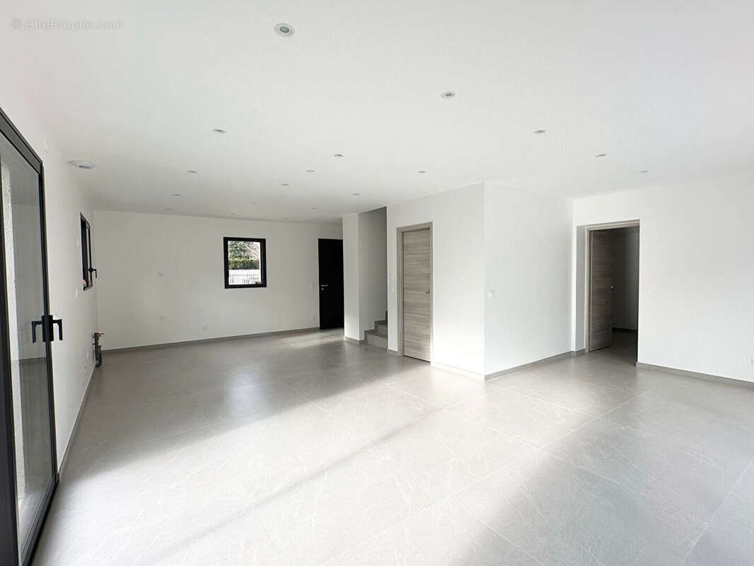 Maison à VIF