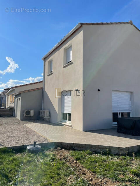 Maison à LA CALMETTE