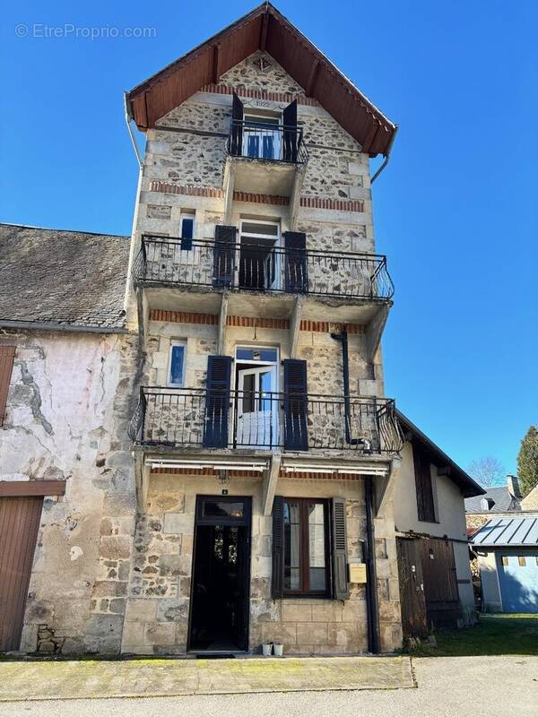 Maison à CHAMBERET