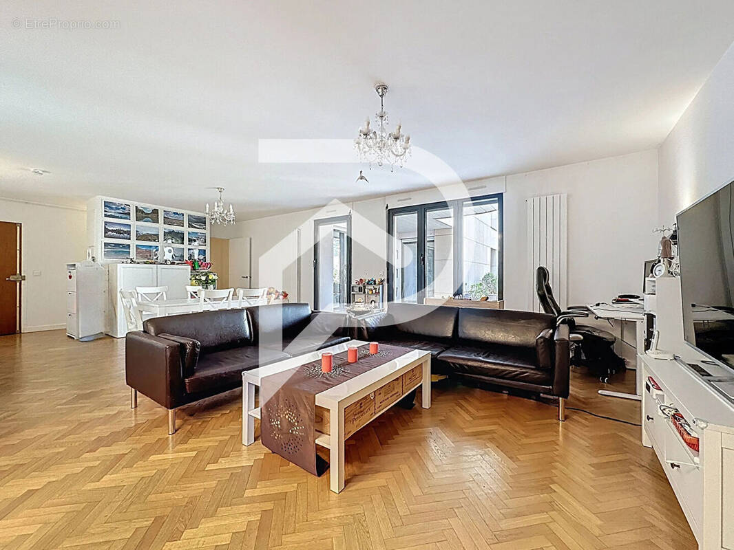 Appartement à RUEIL-MALMAISON