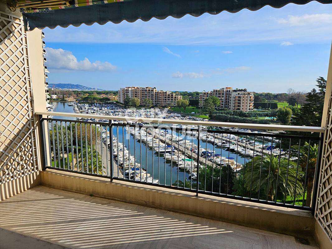 Appartement à MANDELIEU-LA-NAPOULE