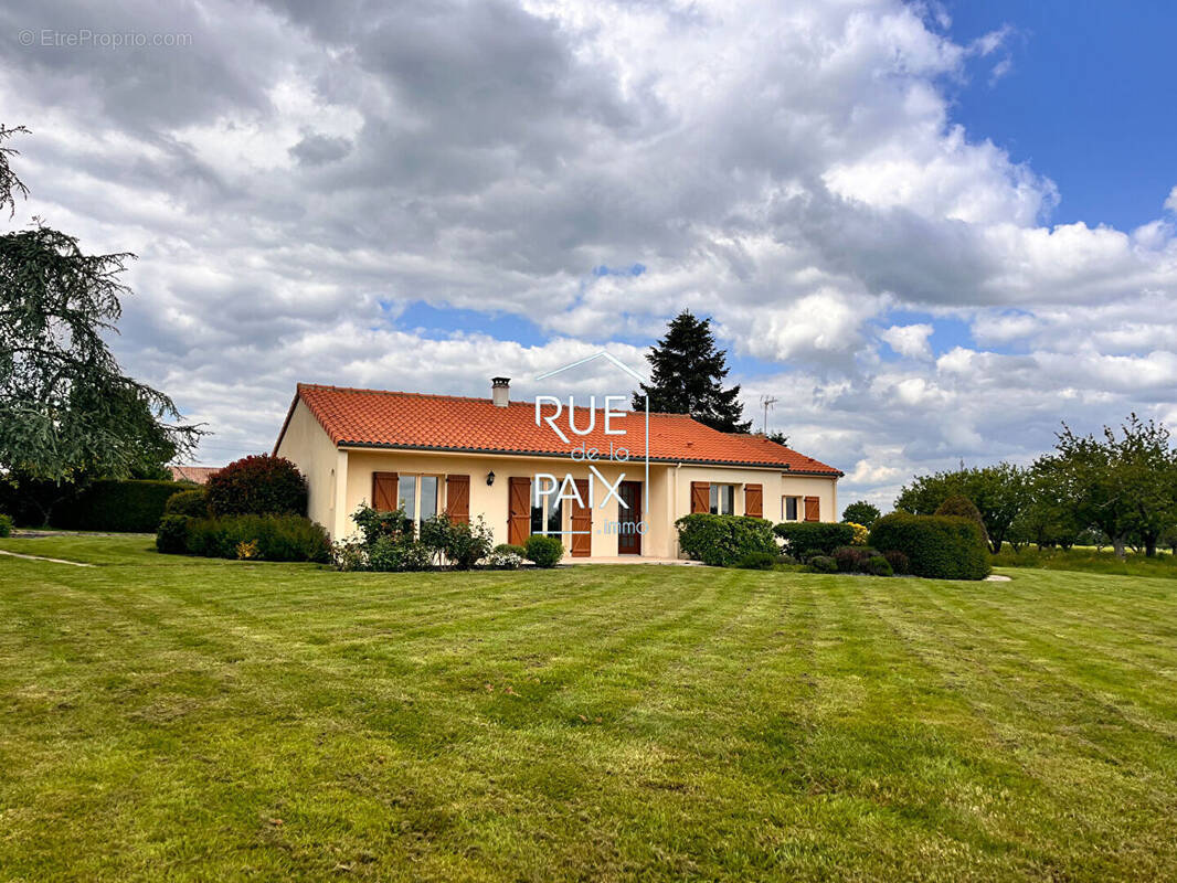 Maison à BRESSUIRE