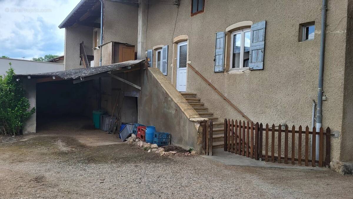 Maison à BELLEVILLE