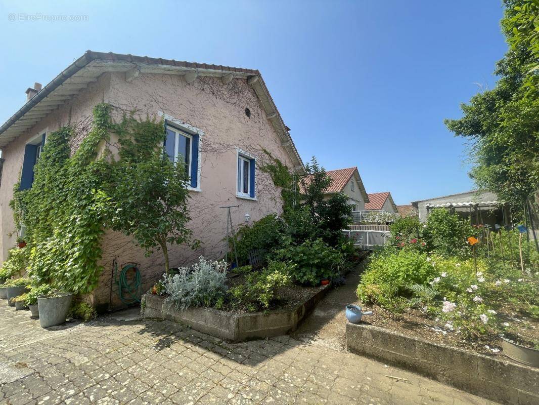 Maison à MILLAU