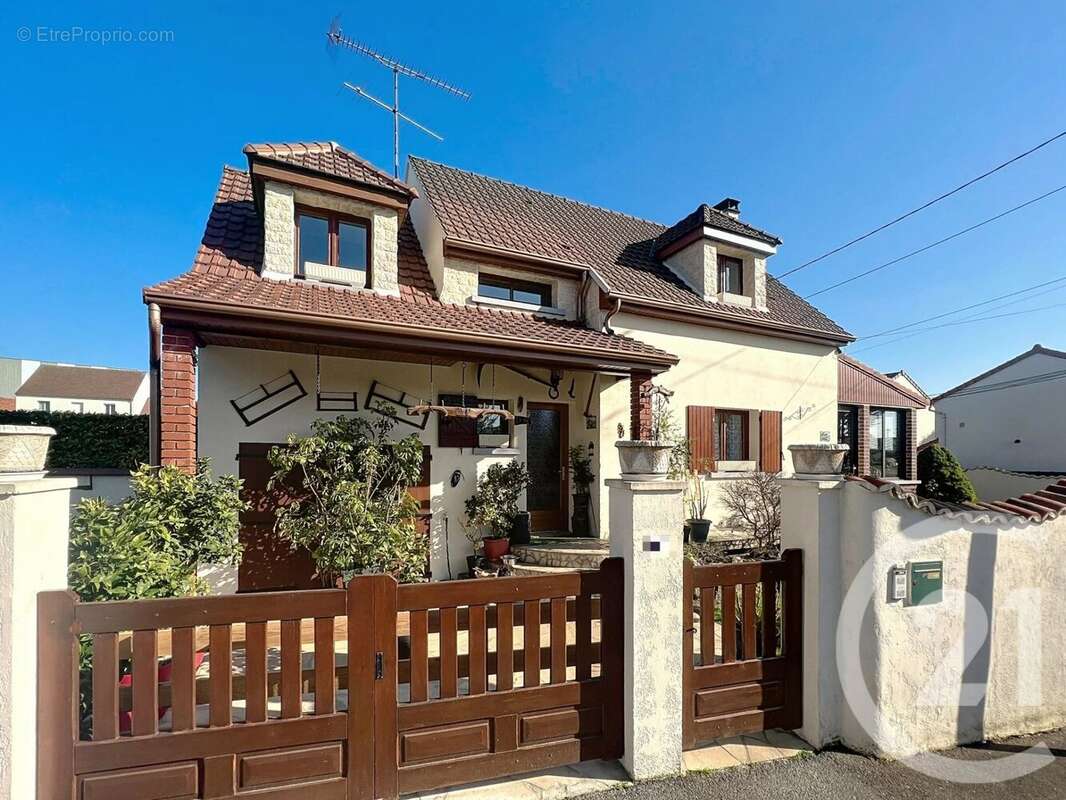 Maison à GONESSE