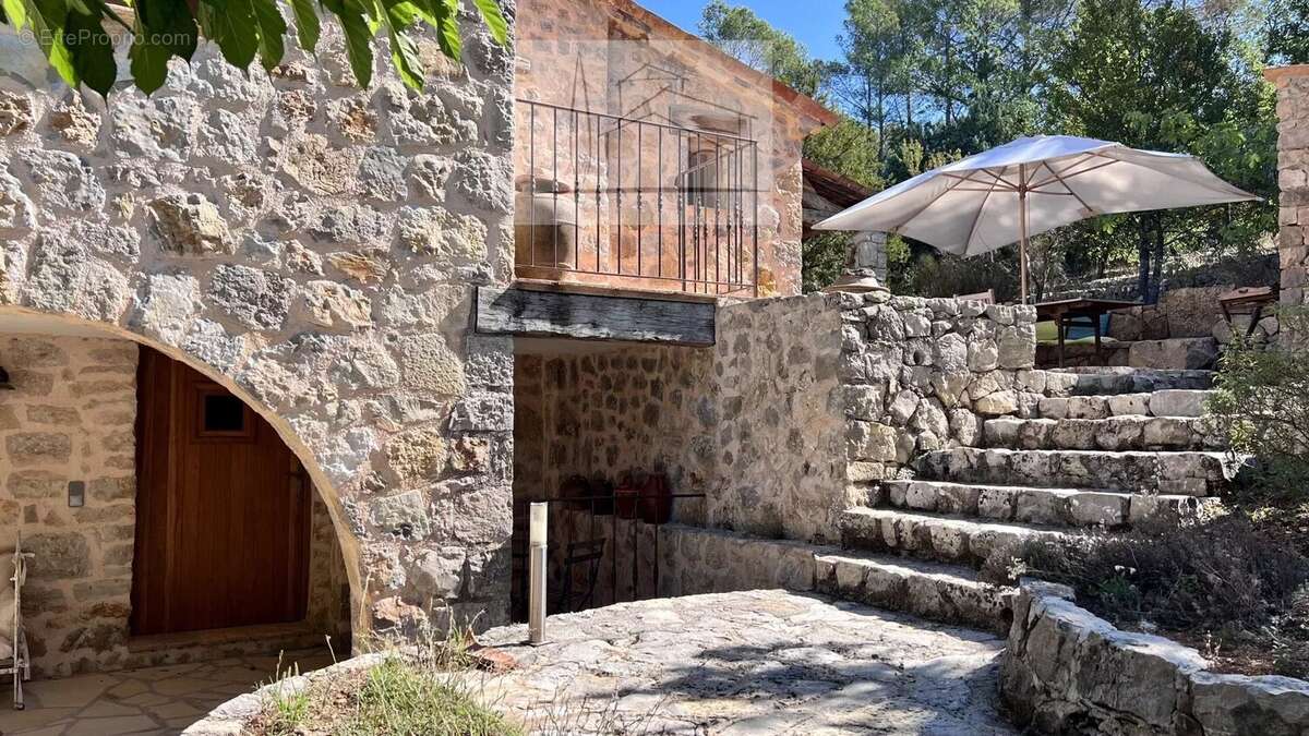 Maison à FAYENCE