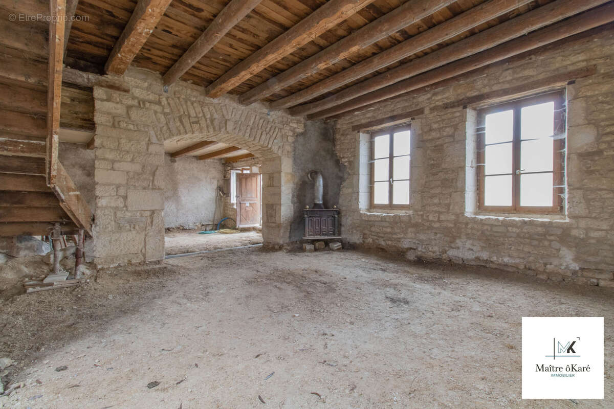 Maison à MAXEY-SUR-VAISE