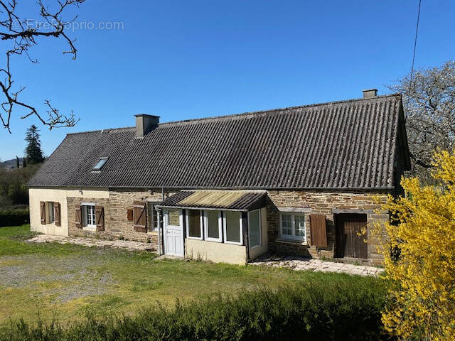 Maison à VASSY