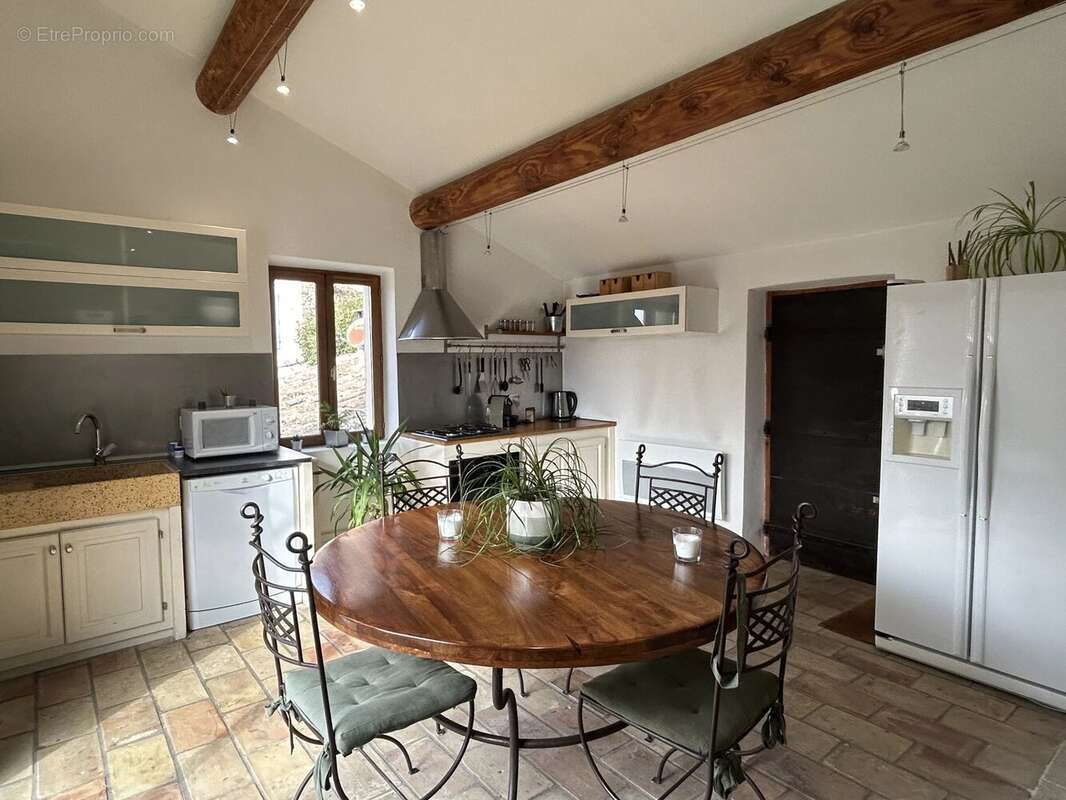 Maison à FONTAINE-DE-VAUCLUSE