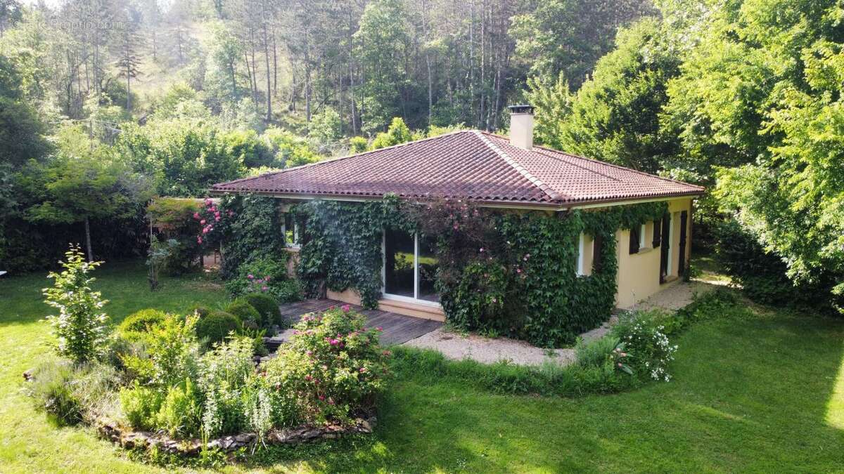 Maison à LE BUGUE