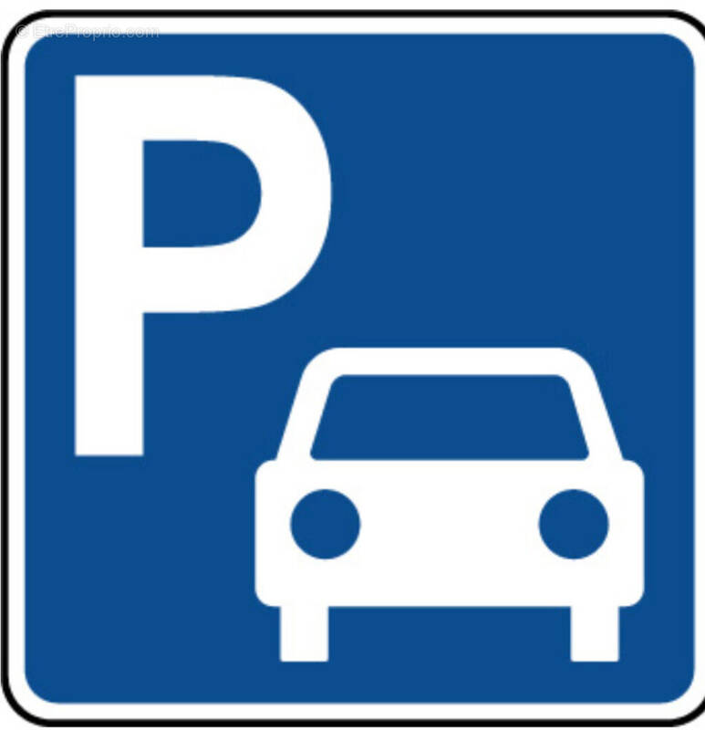Parking à QUIMPERLE