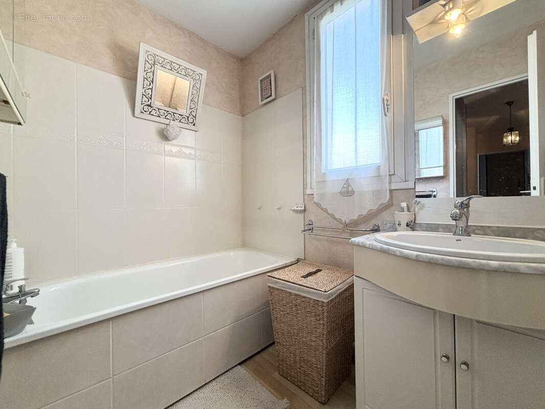 Appartement à LA RICHE