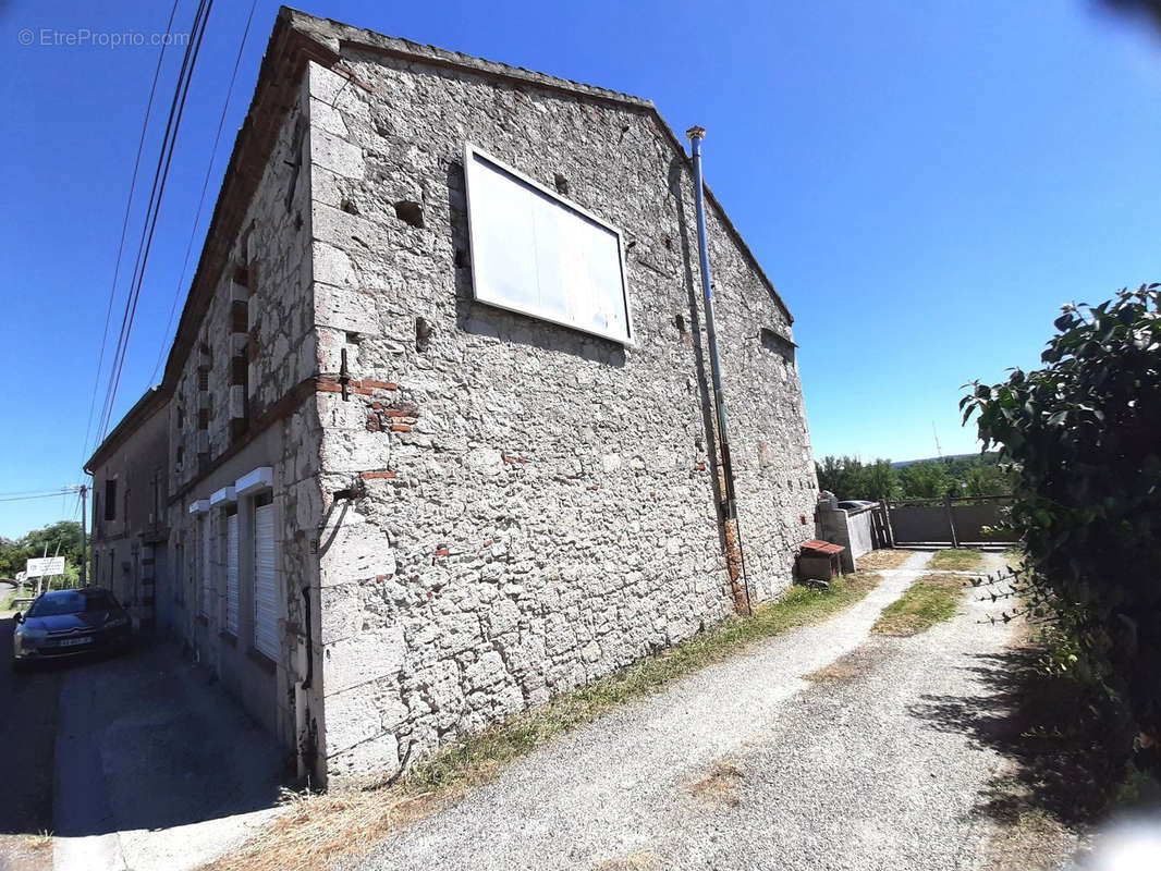 Maison à MALAUSE