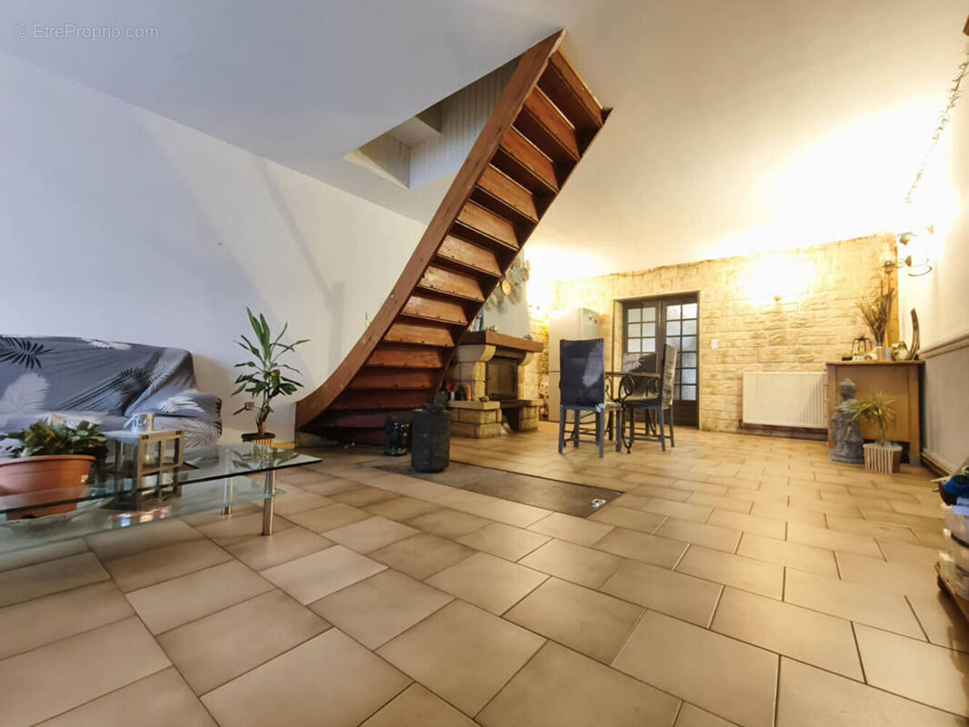 Maison à BRUAY-SUR-L&#039;ESCAUT
