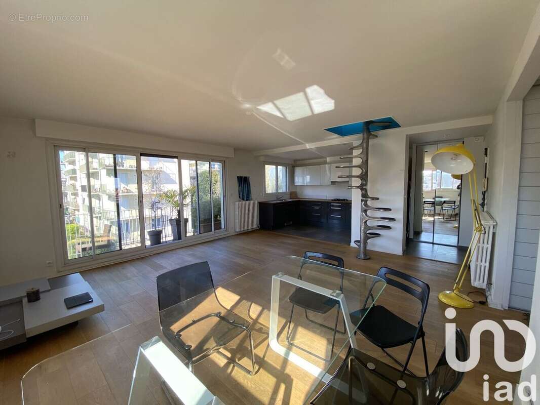 Photo 6 - Appartement à SURESNES