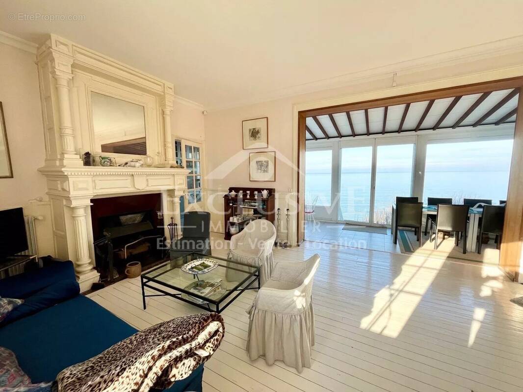 Appartement à BENERVILLE-SUR-MER