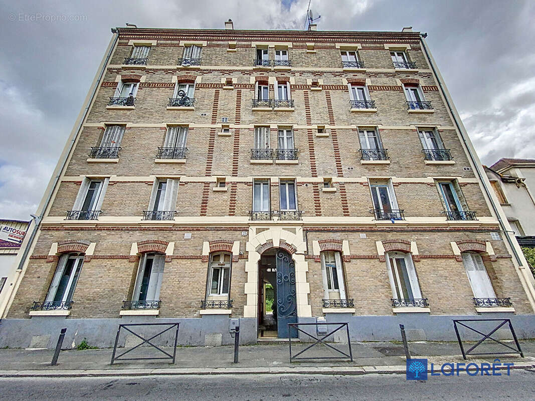 Appartement à LE BOURGET