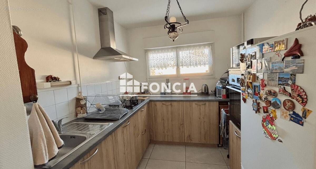 Appartement à AVRILLE