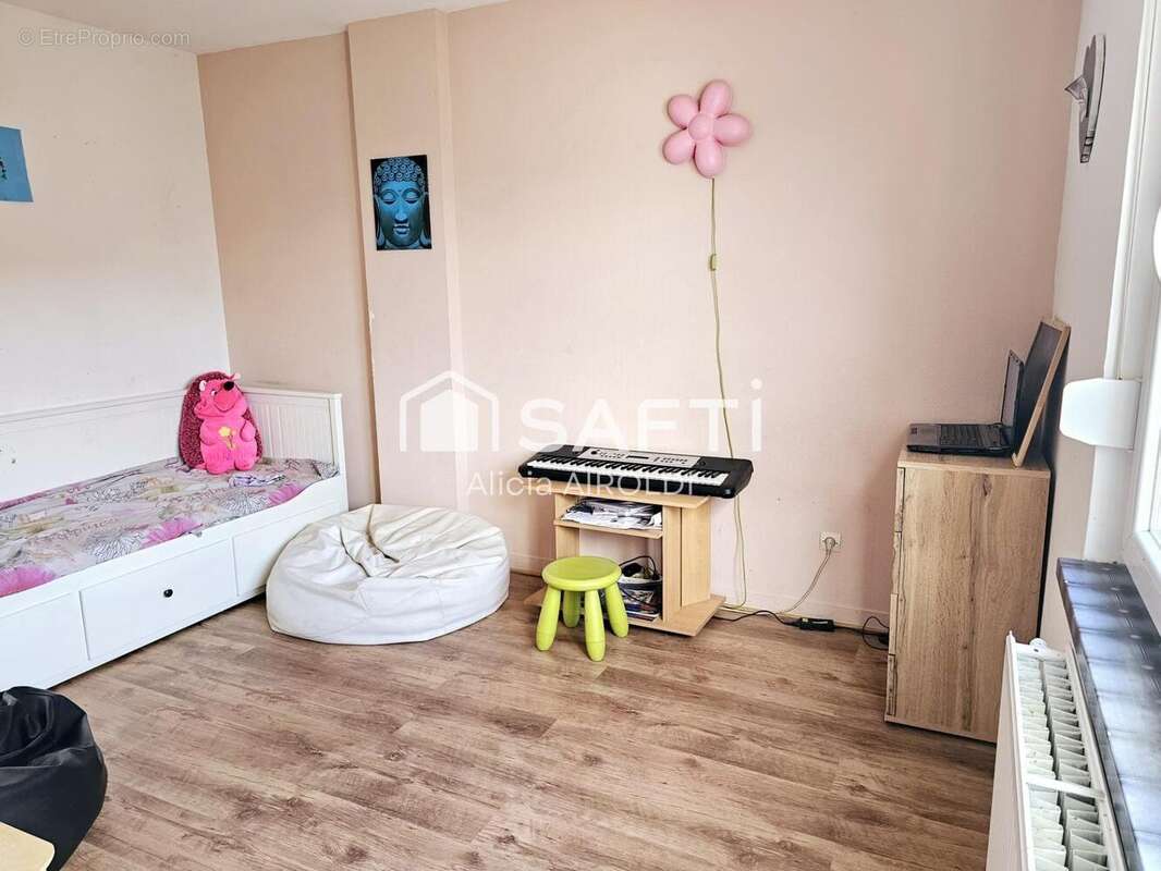 Photo 4 - Appartement à AUDUN-LE-TICHE