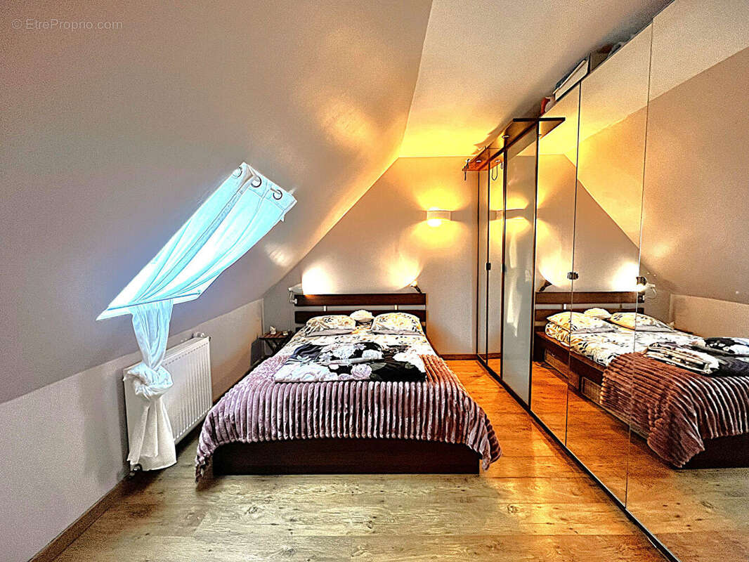 Maison à LA CHAPELLE-EN-SERVAL