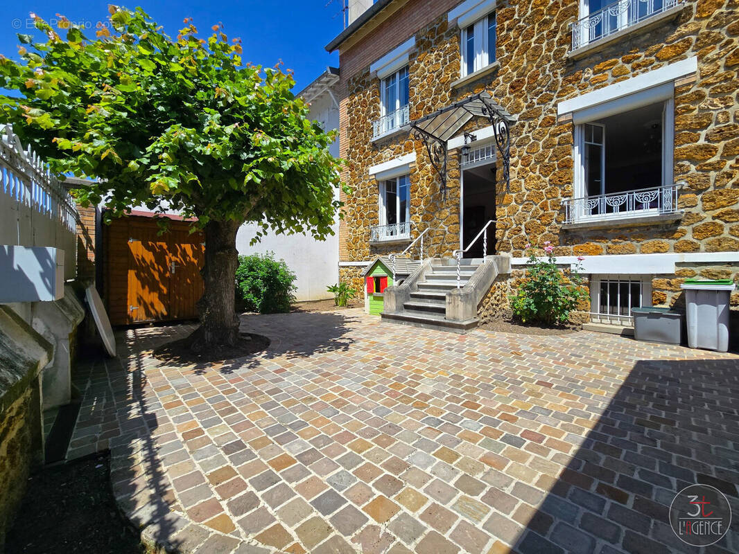 Maison à FONTENAY-SOUS-BOIS
