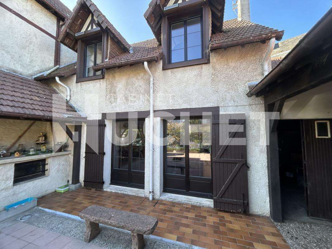 Maison à DIVES-SUR-MER