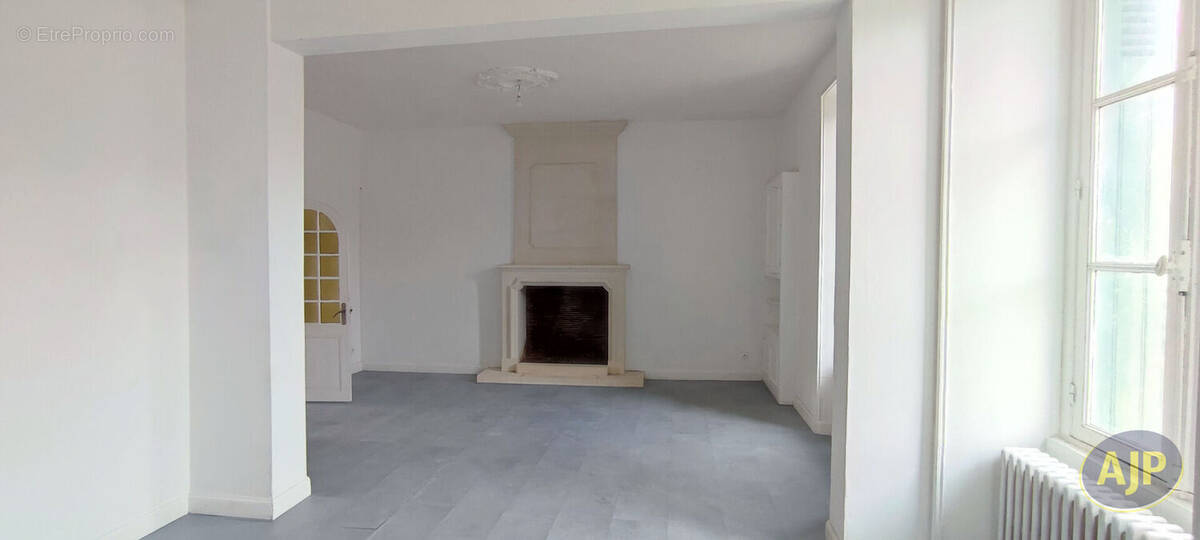 Maison à PONS
