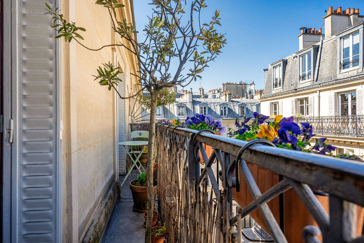 Appartement à PARIS-11E