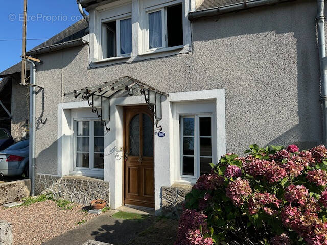 Maison à LORMES