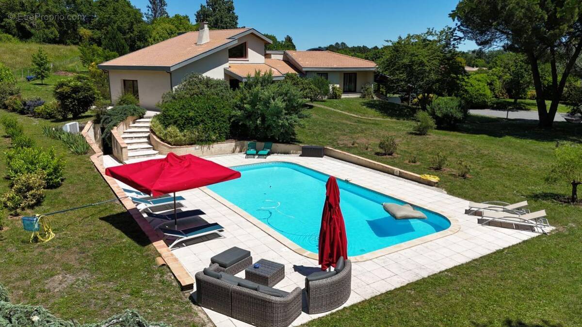 Maison à CASTELJALOUX