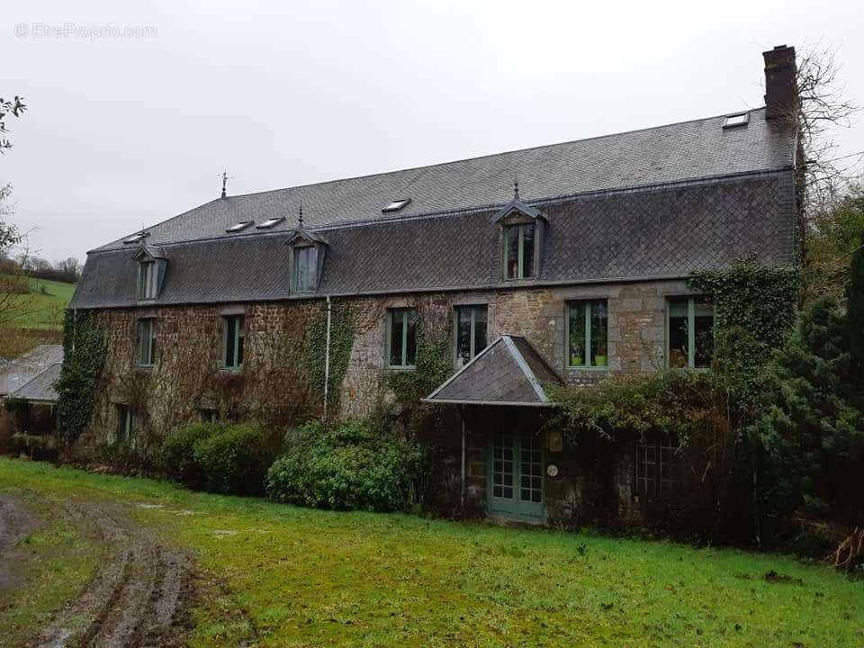 Maison à PERCY