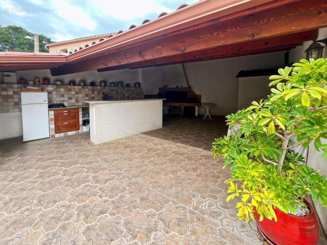 Maison à QUARANTE
