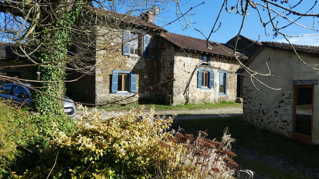 Maison à SAINT-BONNET-BRIANCE