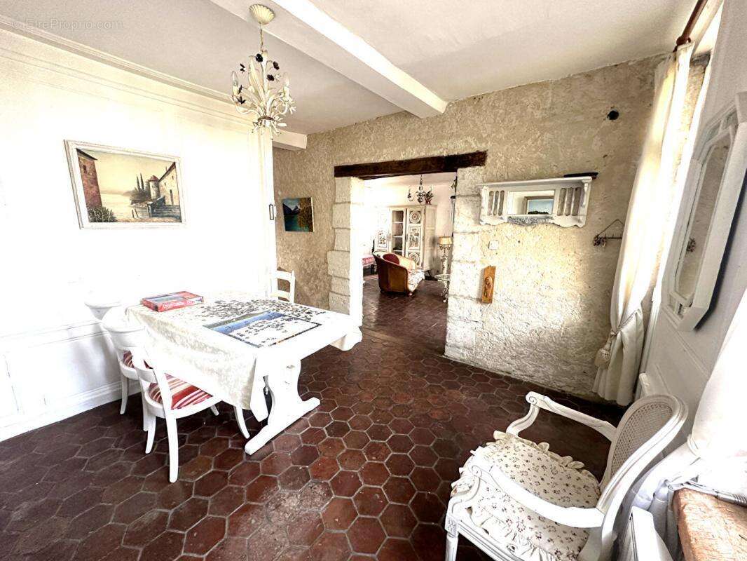 Maison à PONT-L&#039;EVEQUE