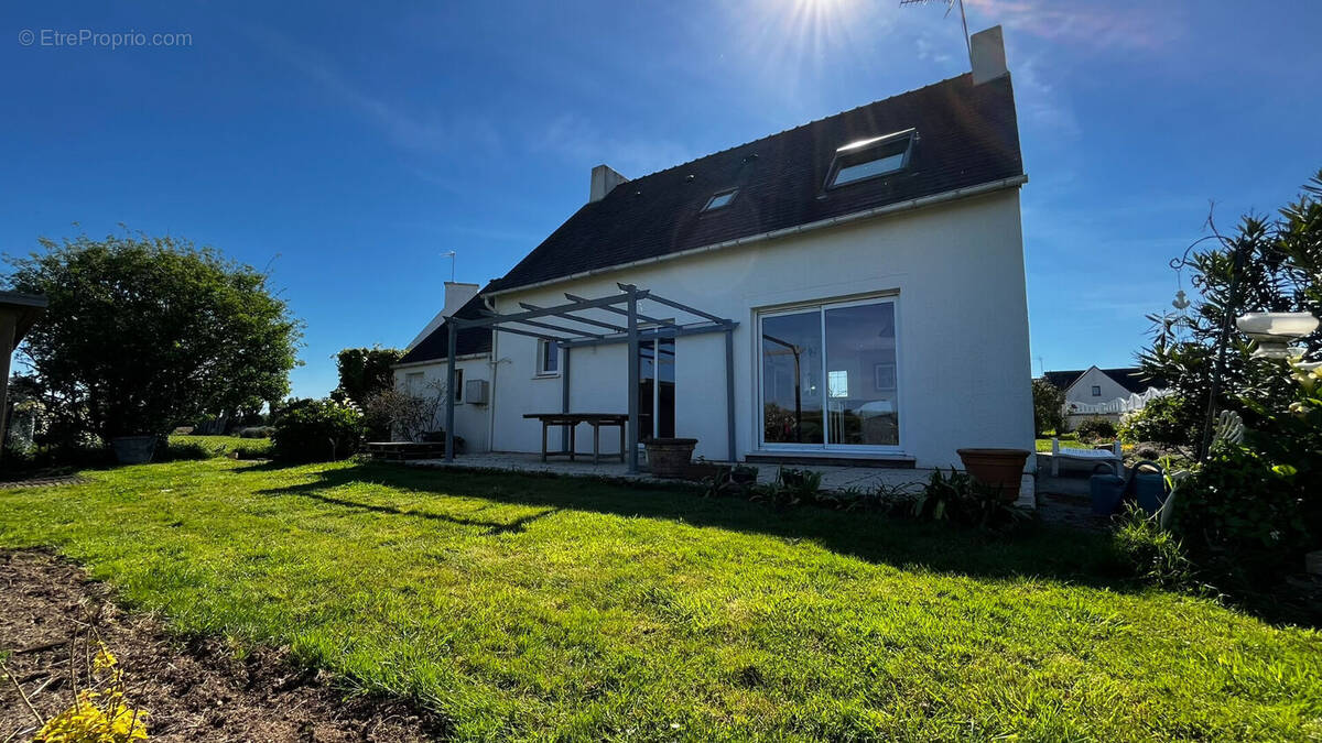Maison à PLONEOUR-LANVERN