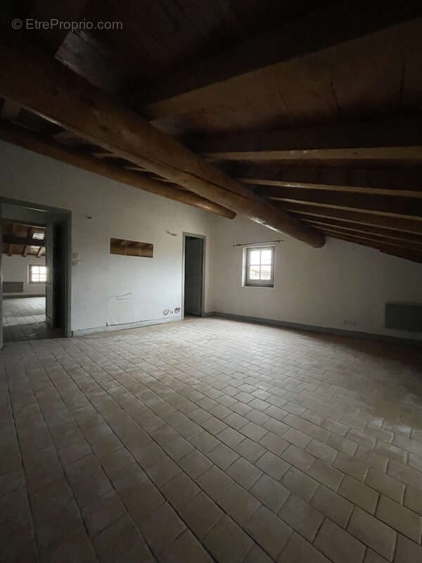 Appartement à BEAUCAIRE