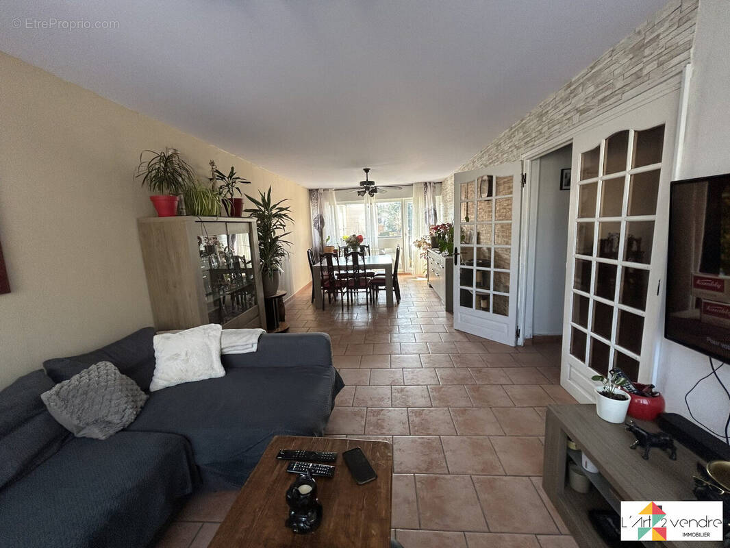 Appartement à EPINAY-SOUS-SENART